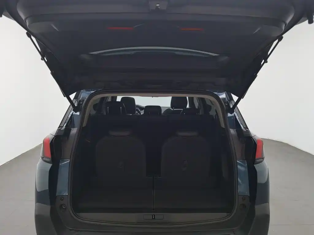 Peugeot 5008 — миниатюра 16