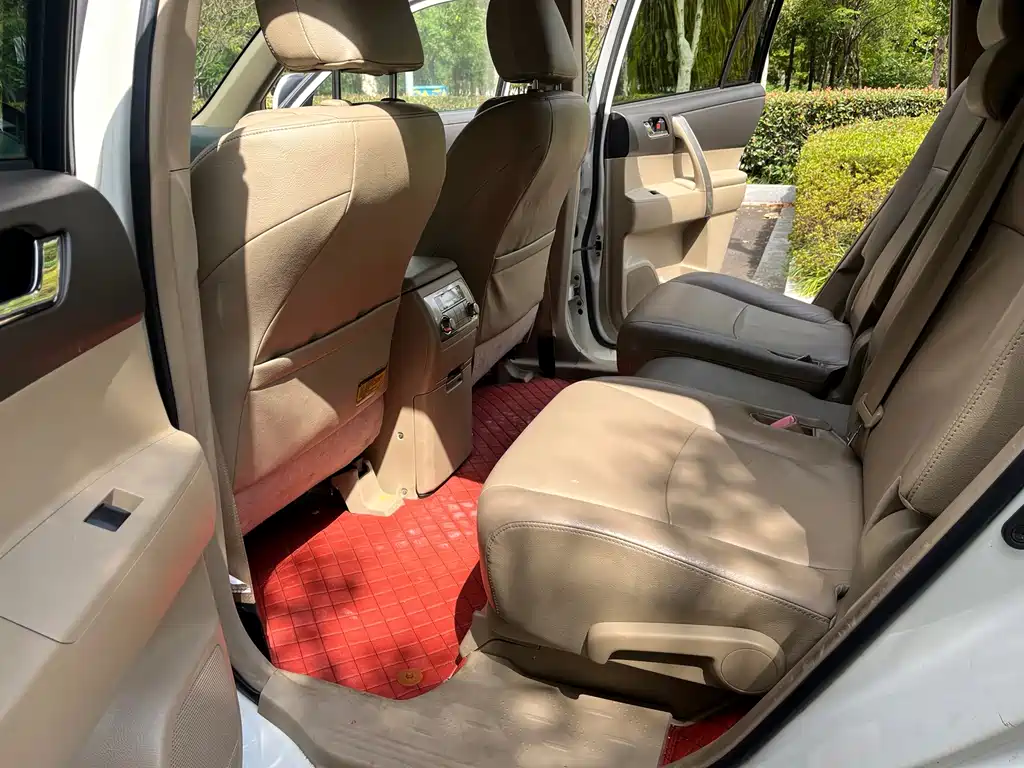 Toyota Highlander — миниатюра 6