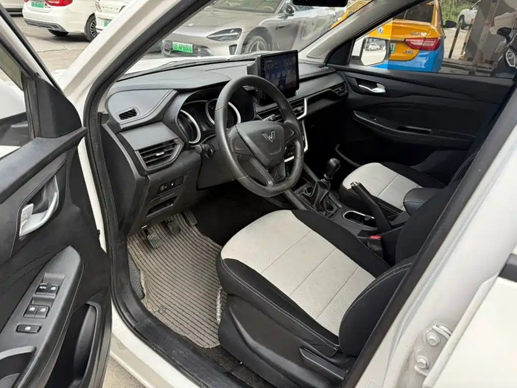 Wuling Hongguang S3 — миниатюра 4