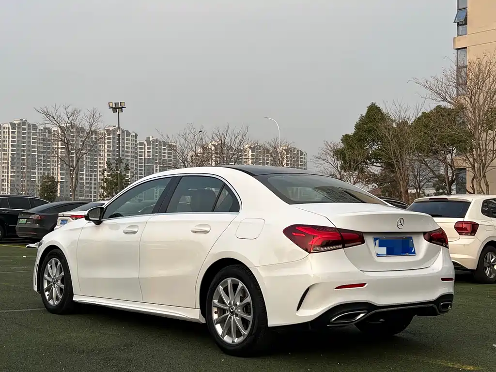 MERCEDES-BENZ A CLASS