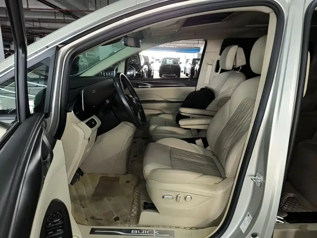 Buick GL8 — миниатюра 15