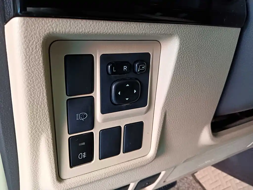 Toyota Land Cruiser Prado 2015 2.7L
