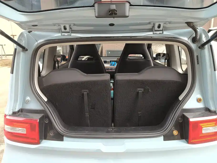 Wuling MINIEV — миниатюра 4
