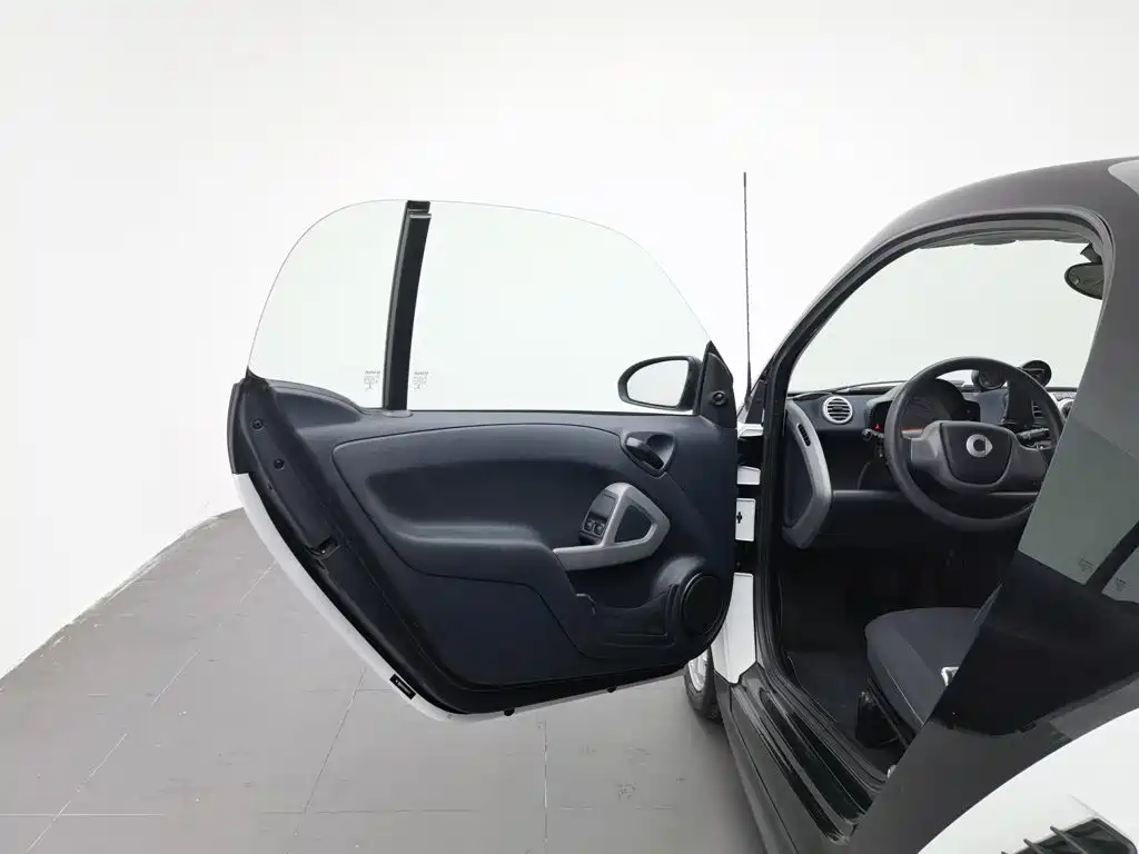 smart Smart Fortwo — миниатюра 8