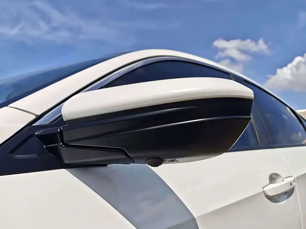Honda Civic — миниатюра 16