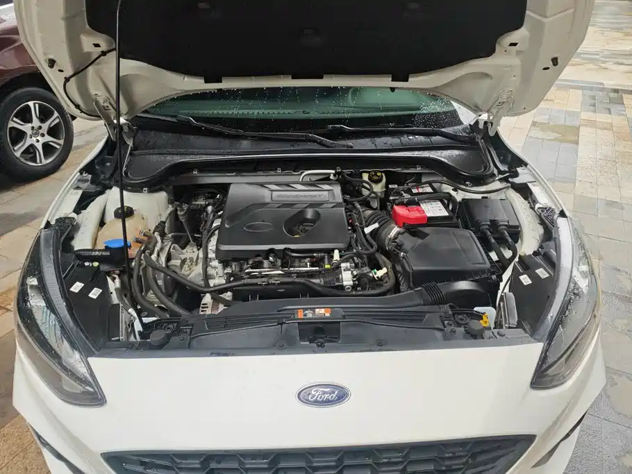 Ford Focus — миниатюра 10