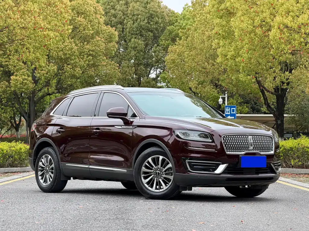 Lincoln Nautilus 2019 2.0T Premium V