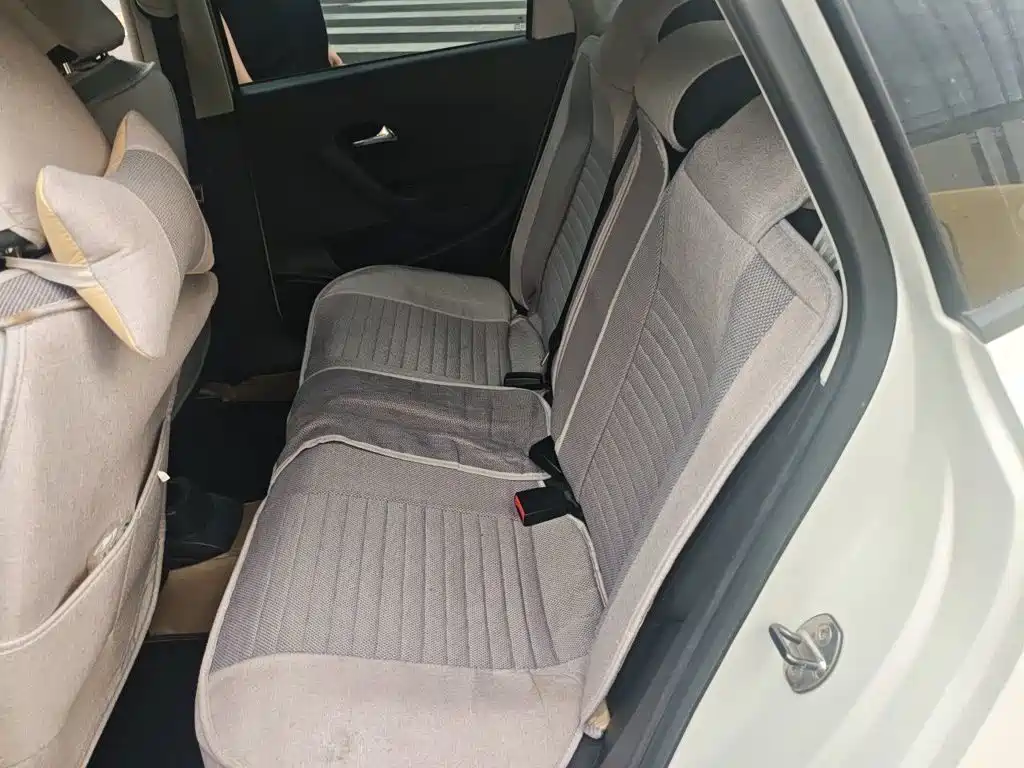 Volkswagen Polo — миниатюра 13