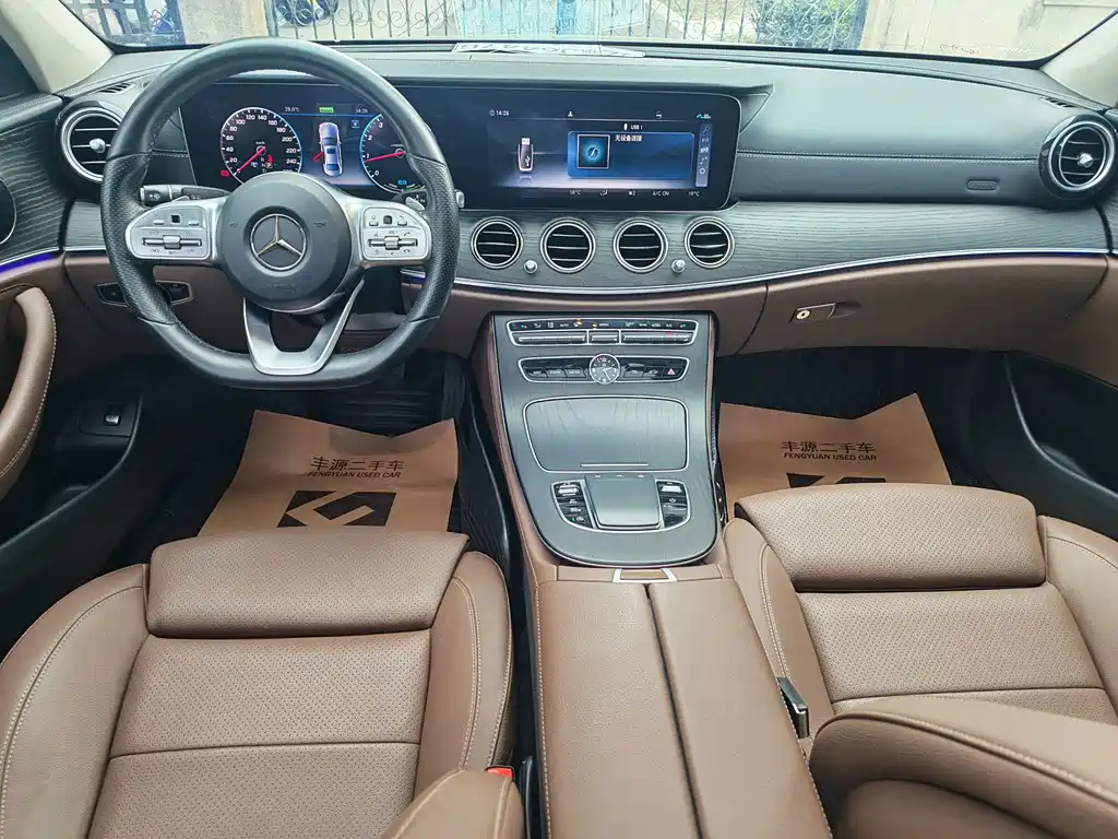 Mercedes-Benz E-Class — миниатюра 5