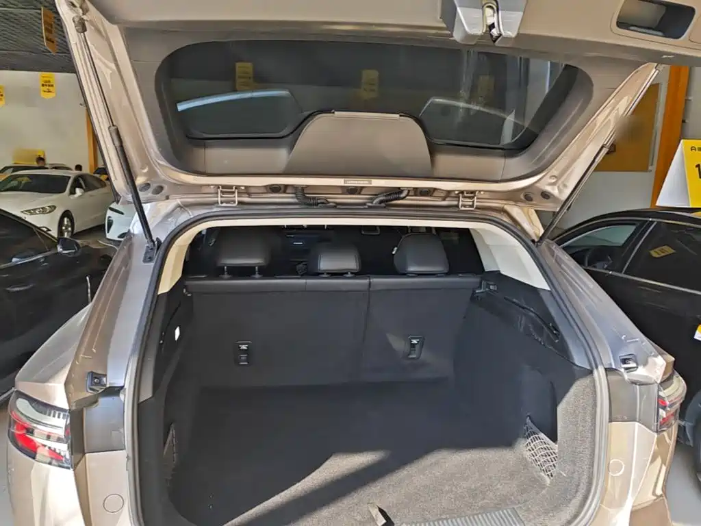 Roewe RX5 New Energy — миниатюра 19