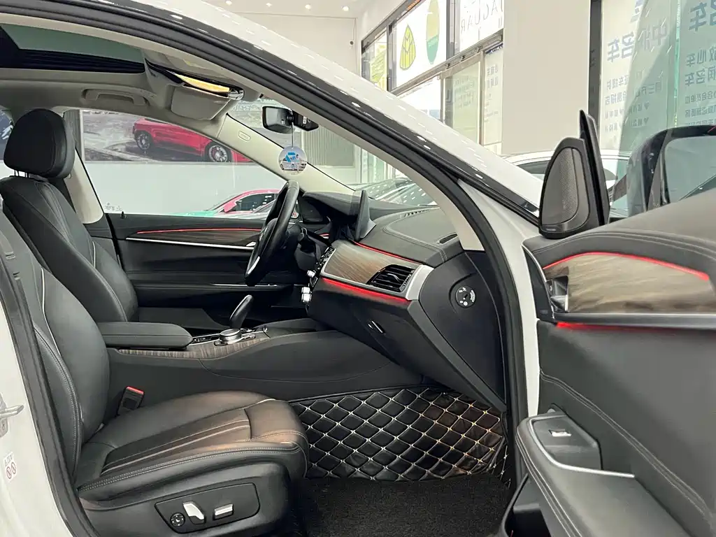 BMW 6 Series GT — миниатюра 7