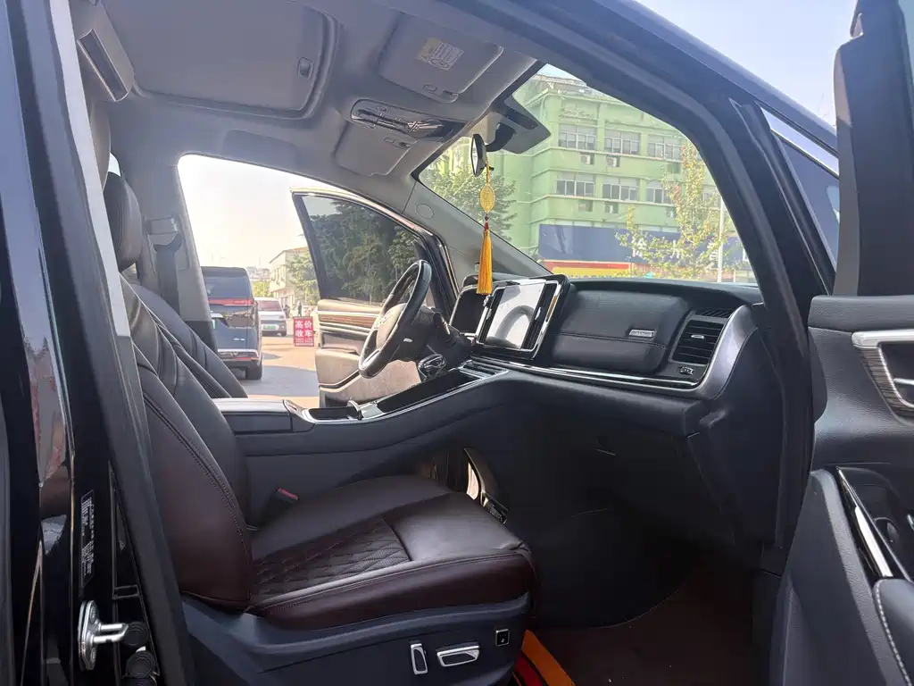 GAC Motor Trumpchi M8 — миниатюра 6