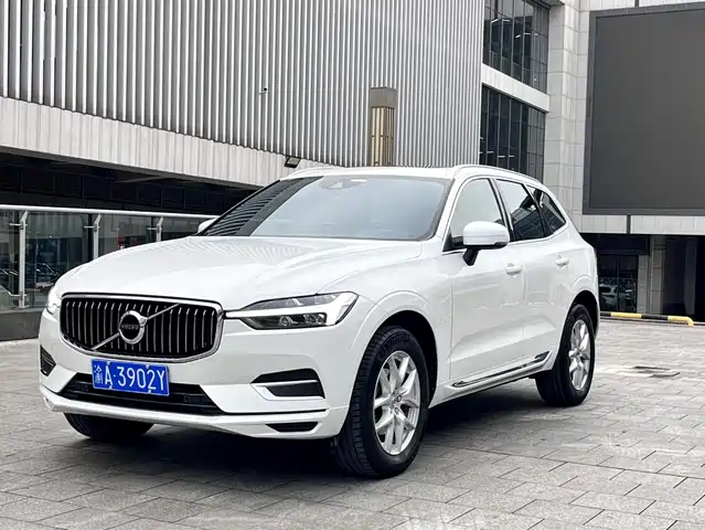 VOLVO  XC60