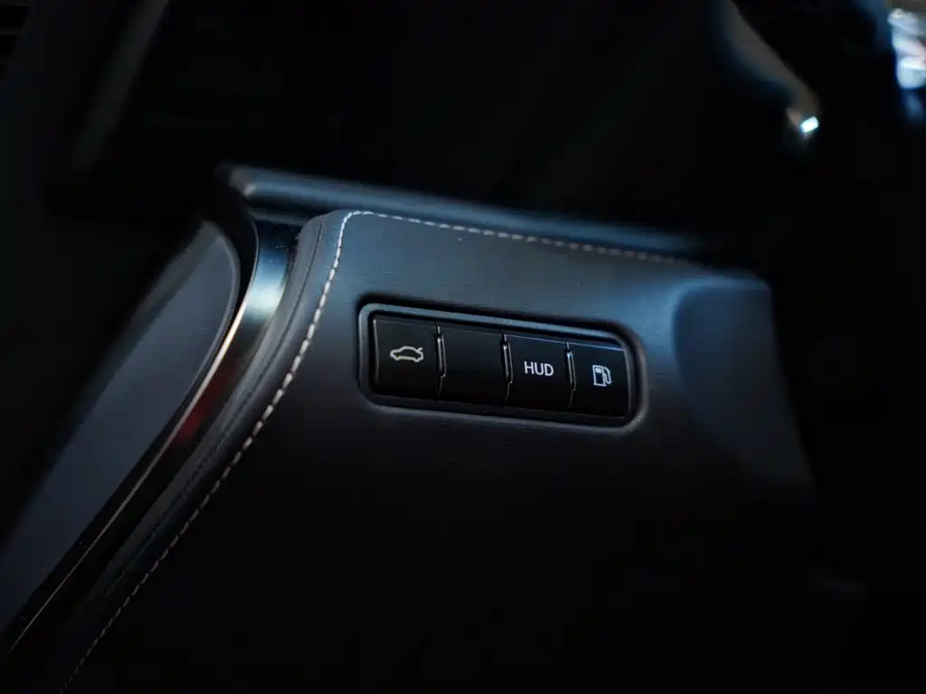 Lexus LC — миниатюра 18