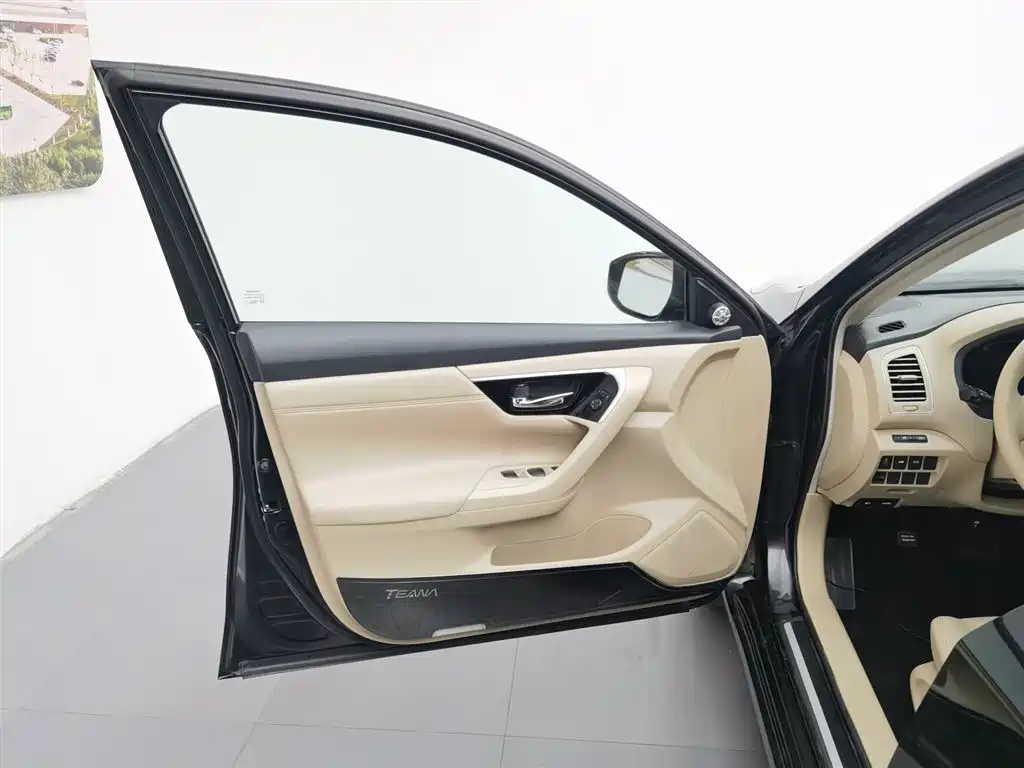 Nissan Altima 2016 2.0L XE Fashion