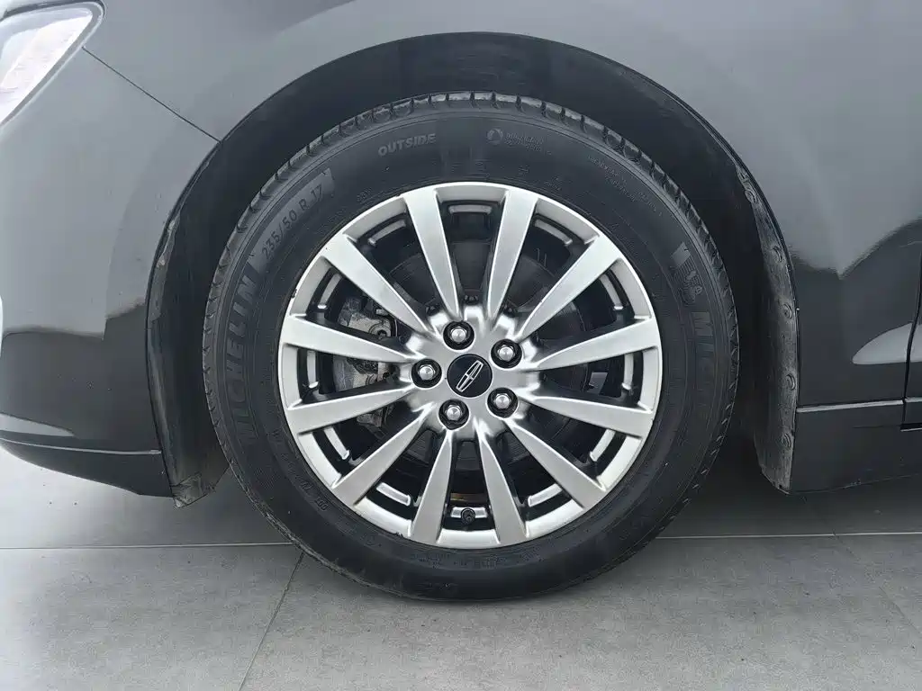 Lincoln MKZ — миниатюра 17