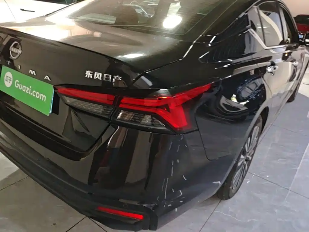 Nissan Teana — миниатюра 8