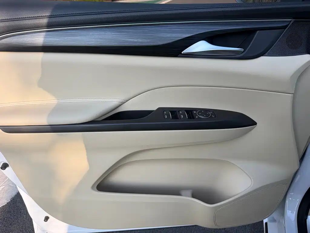 Buick GL8 2023 ES Luxury