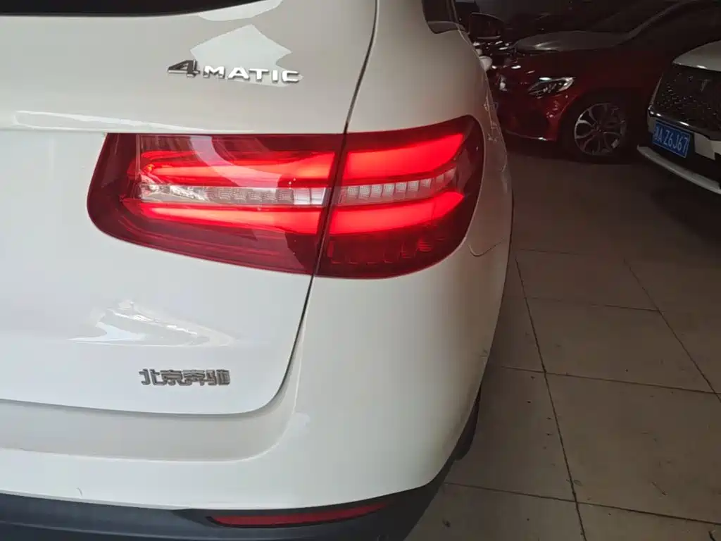 Mercedes-Benz GLC — миниатюра 8