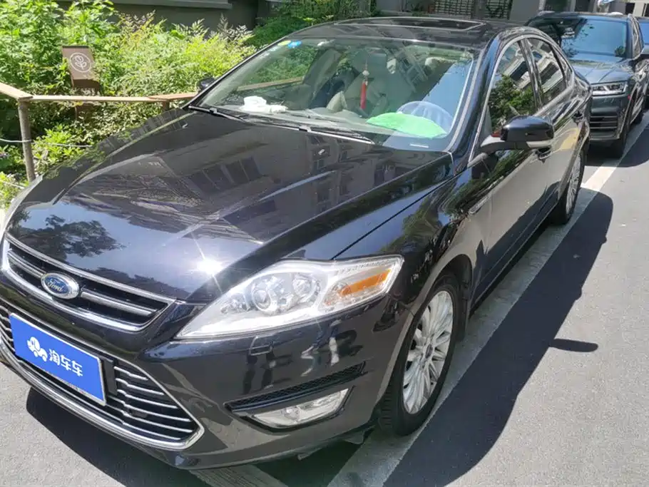 Ford Mondeo Zhisheng 2012