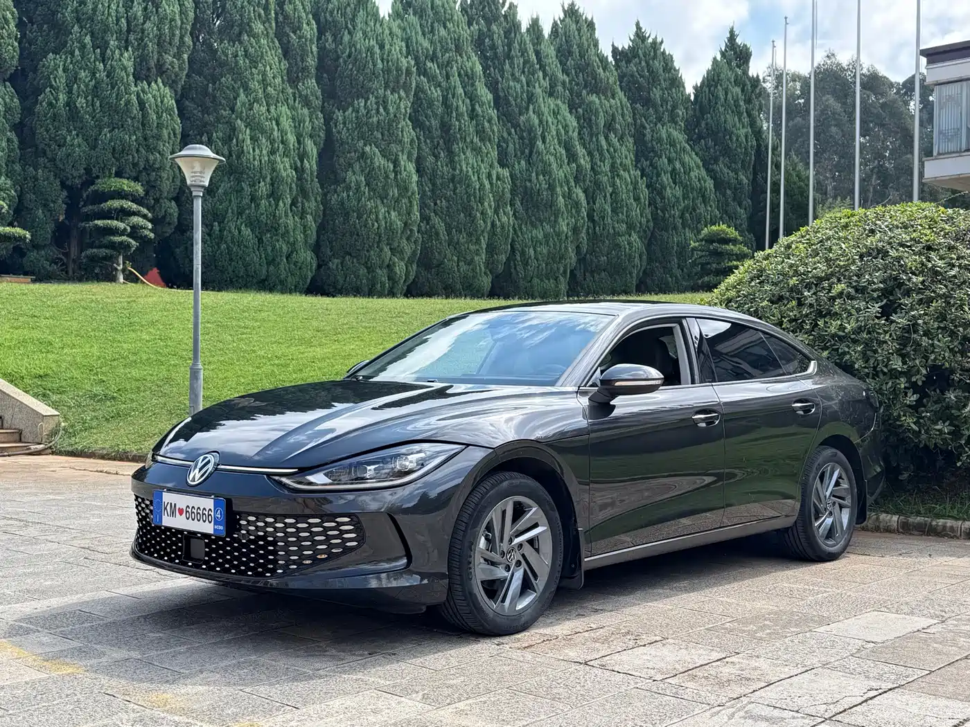 凌渡 2025款 凌渡L 280TSI DSG炫辣版 2025