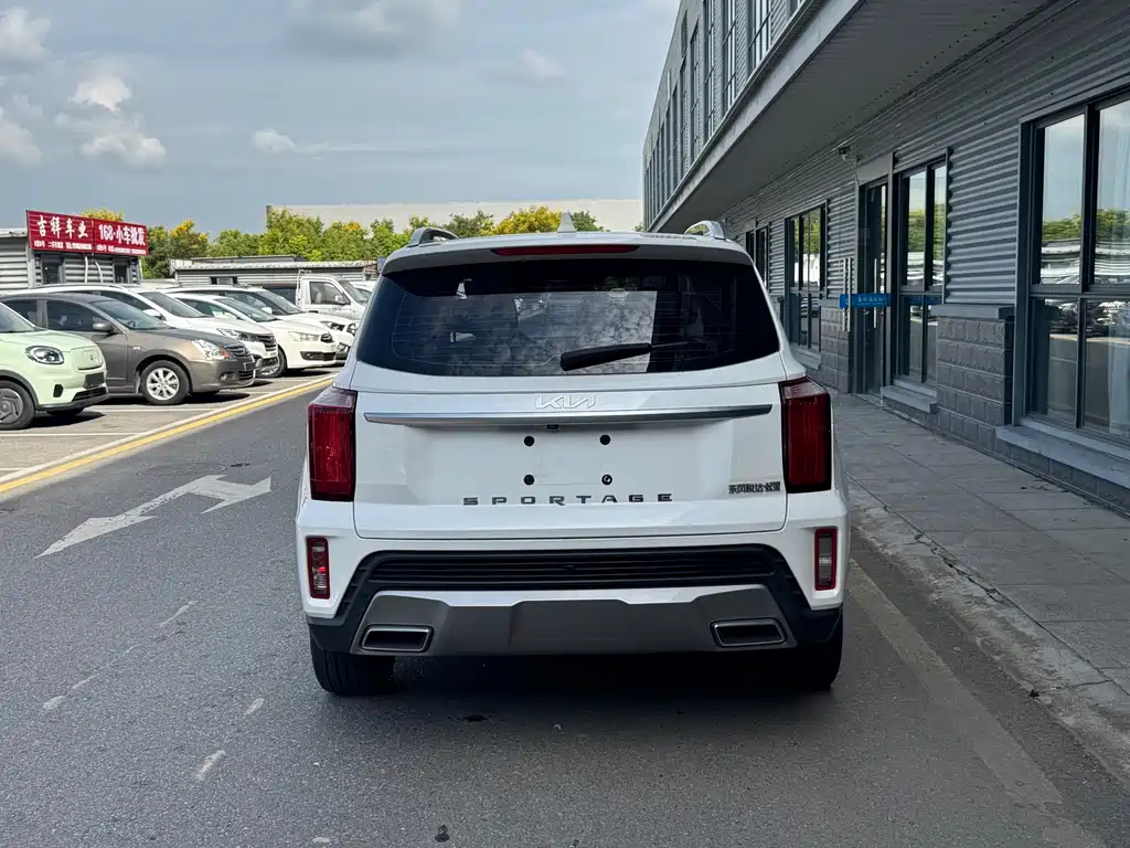 Kia Sportage — миниатюра 14