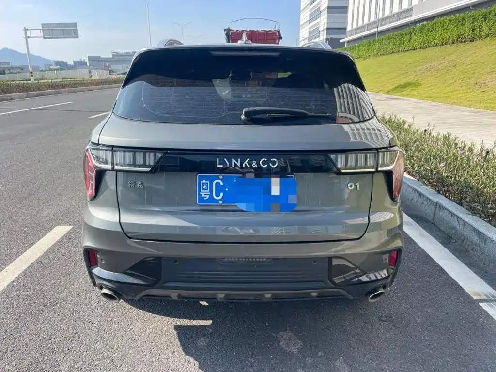 Lynk & Co 01 — миниатюра 8