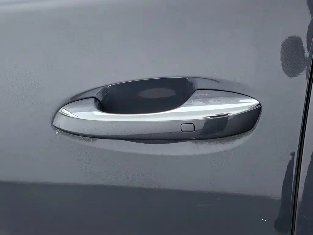 BYD Tang New Energy — миниатюра 18