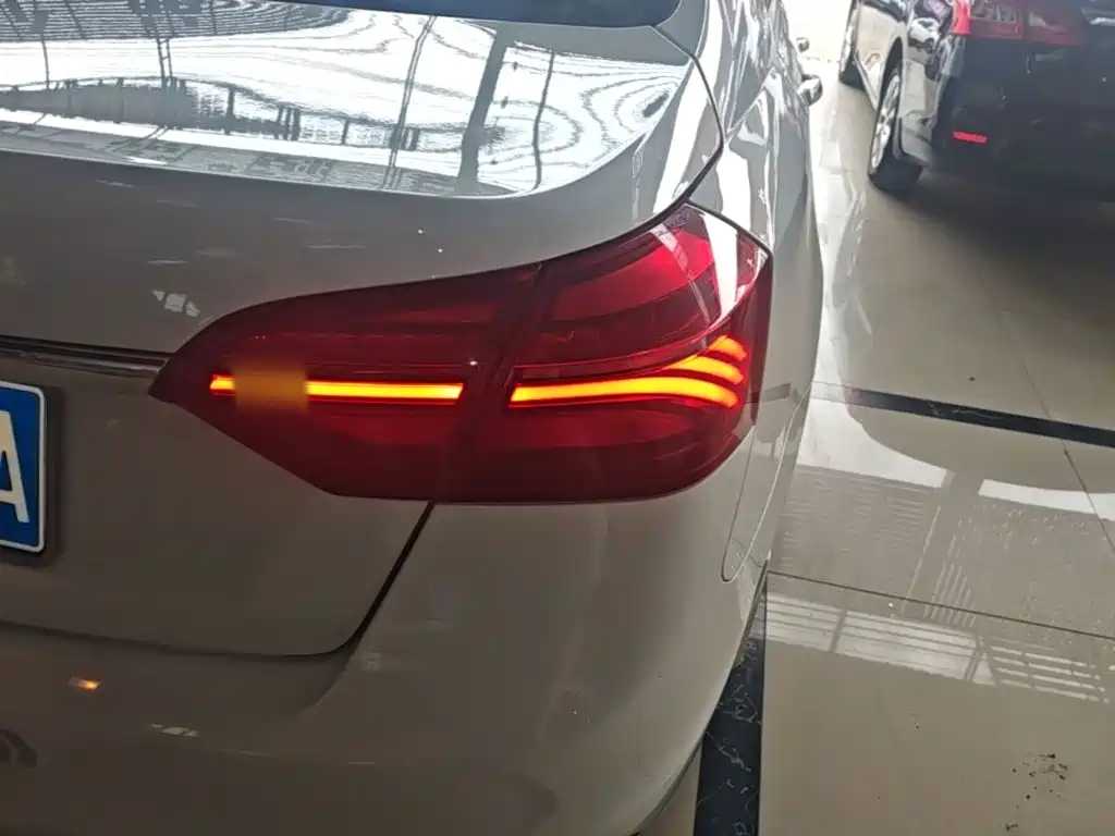 Geely Emgrand — миниатюра 8