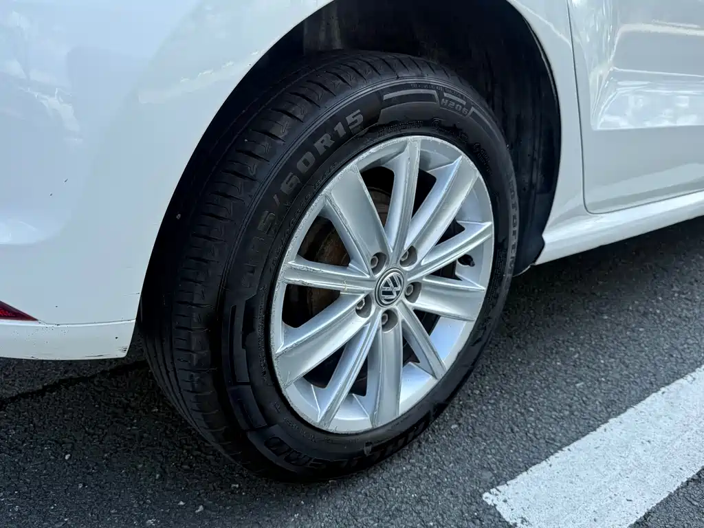 Volkswagen Polo — миниатюра 11