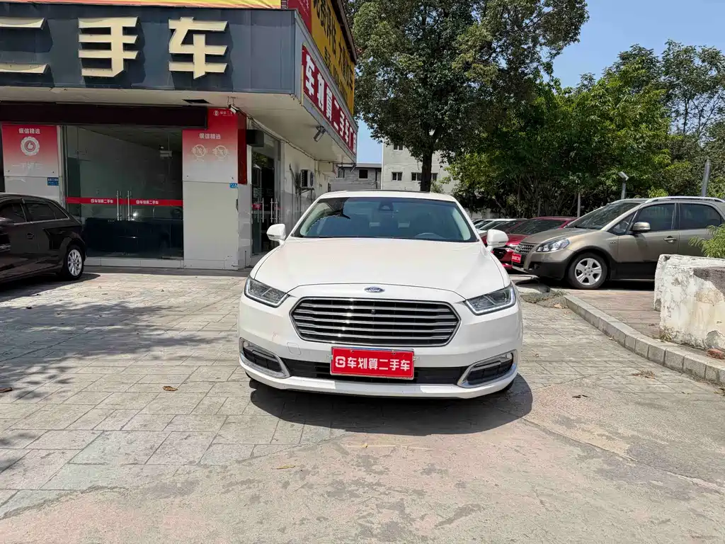 Ford Taurus EcoBoost 245 Fashion Type, фото 2