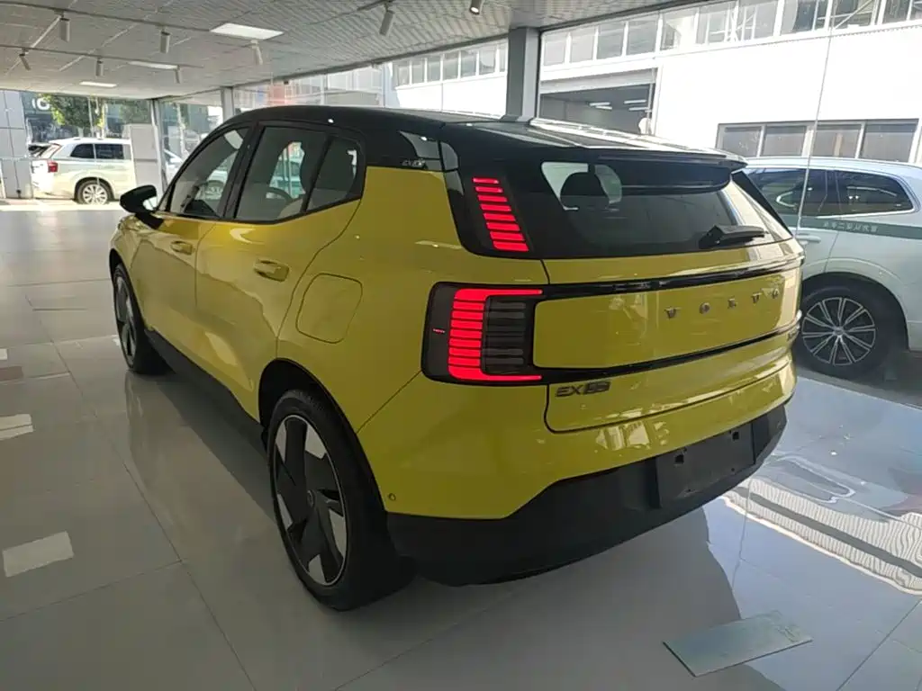 Volvo EX30 — миниатюра 5