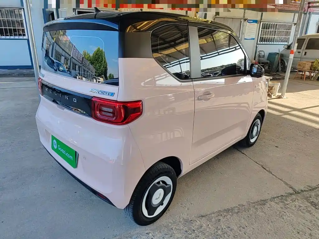 Wuling MINIEV — миниатюра 7