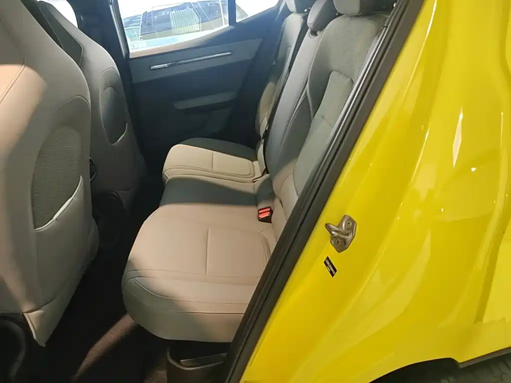 Volvo EX30 — миниатюра 17