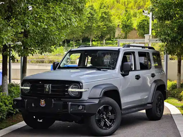 2023 TANK 300