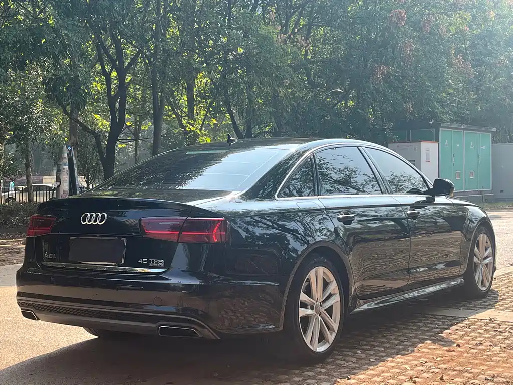 Audi A6L — миниатюра 7
