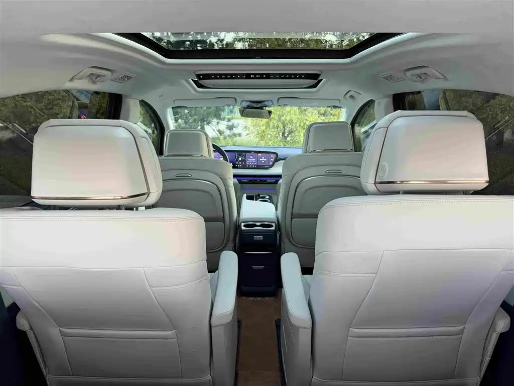 Buick GL8 Hybrid — миниатюра 21