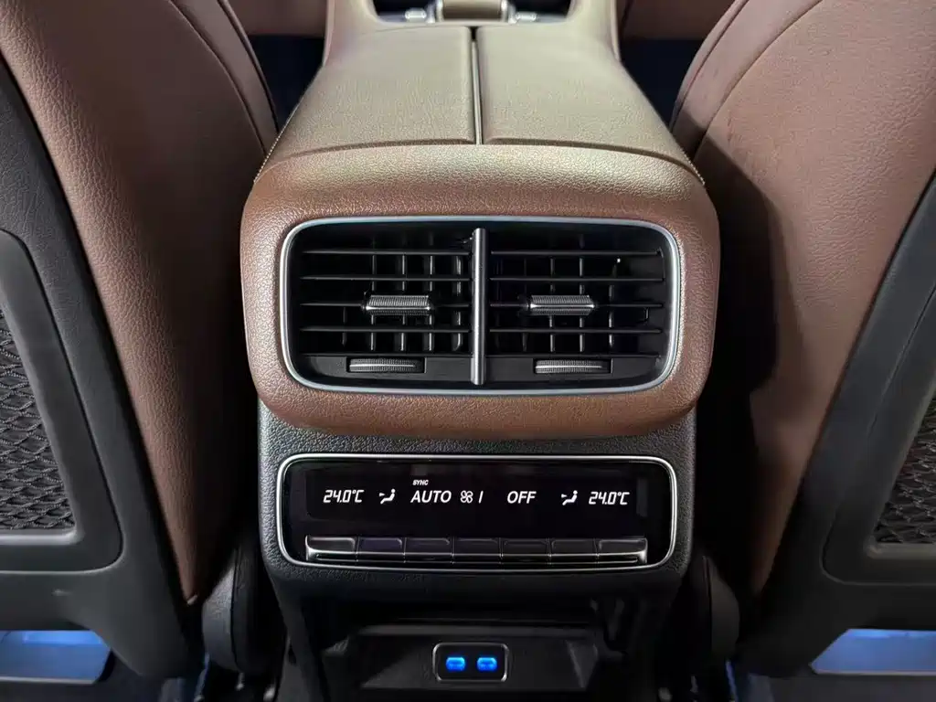 Mercedes-Benz GLS — миниатюра 7
