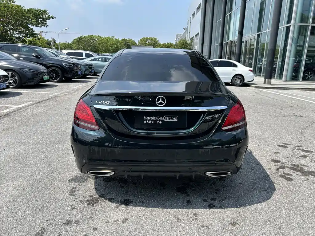 Mercedes-Benz C-Class — миниатюра 6