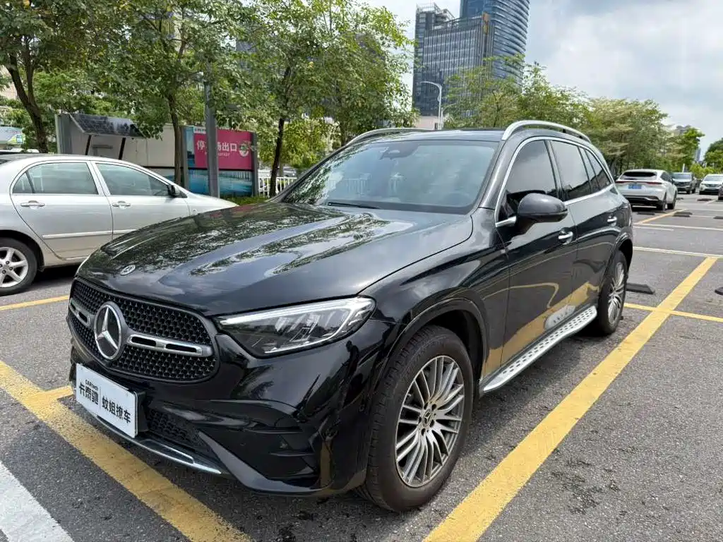 奔驰GLC 2024款 改款 GLC 300 L 4MATIC 动感型 5座 2024