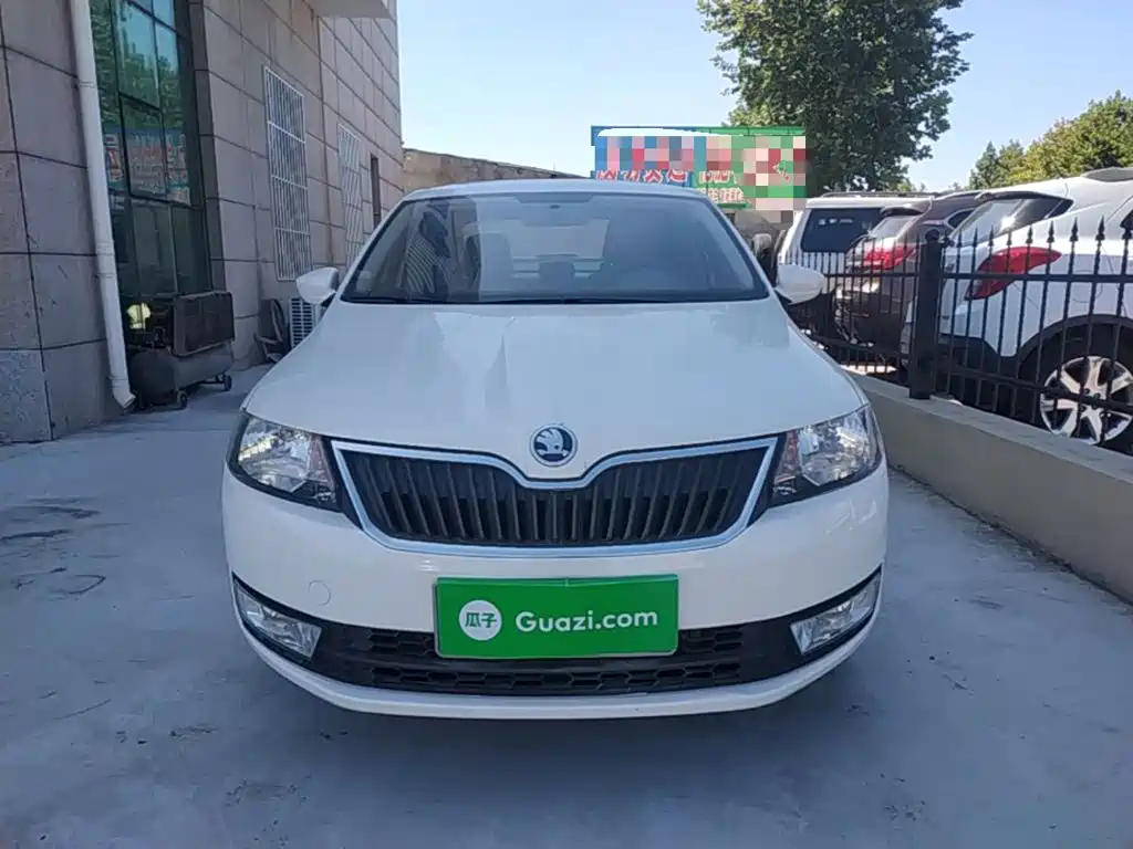 Skoda Rapid — миниатюра 3