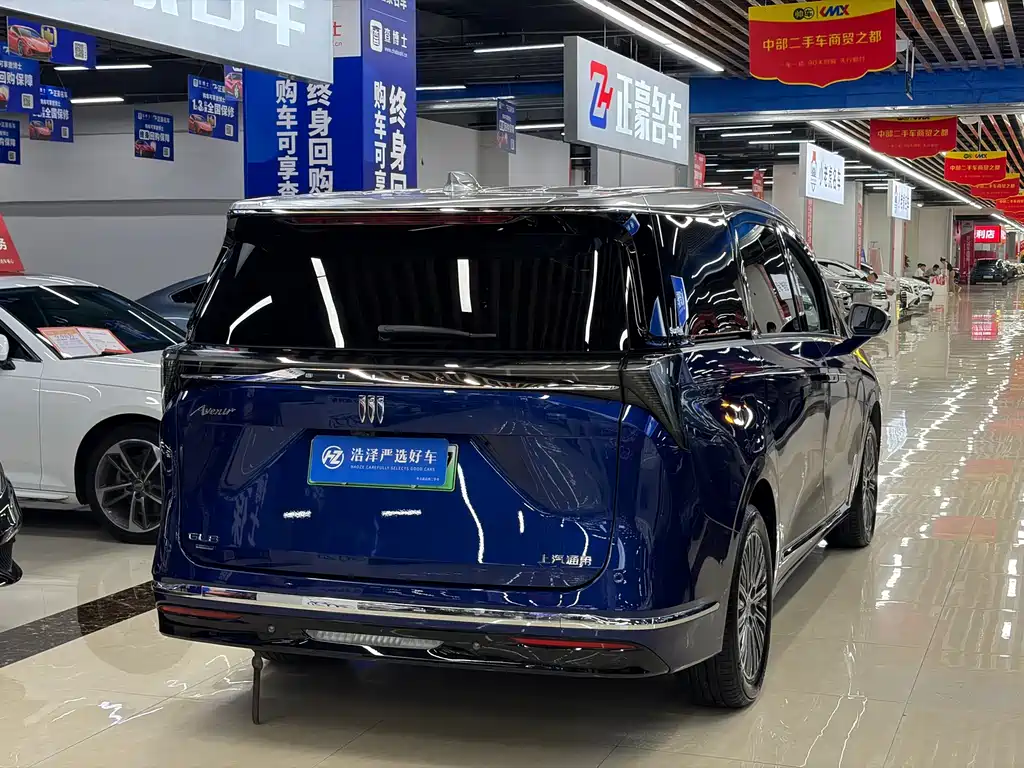 Buick GL8 Hybrid — миниатюра 6