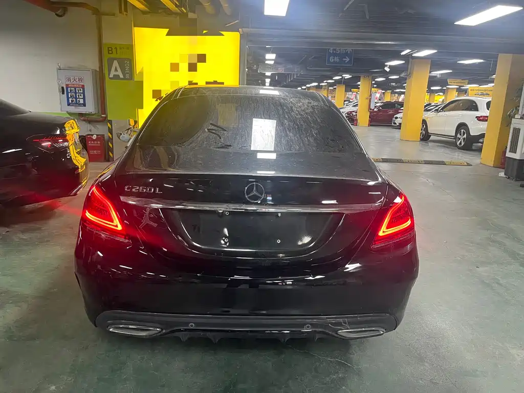 Mercedes-Benz C-Class — миниатюра 8