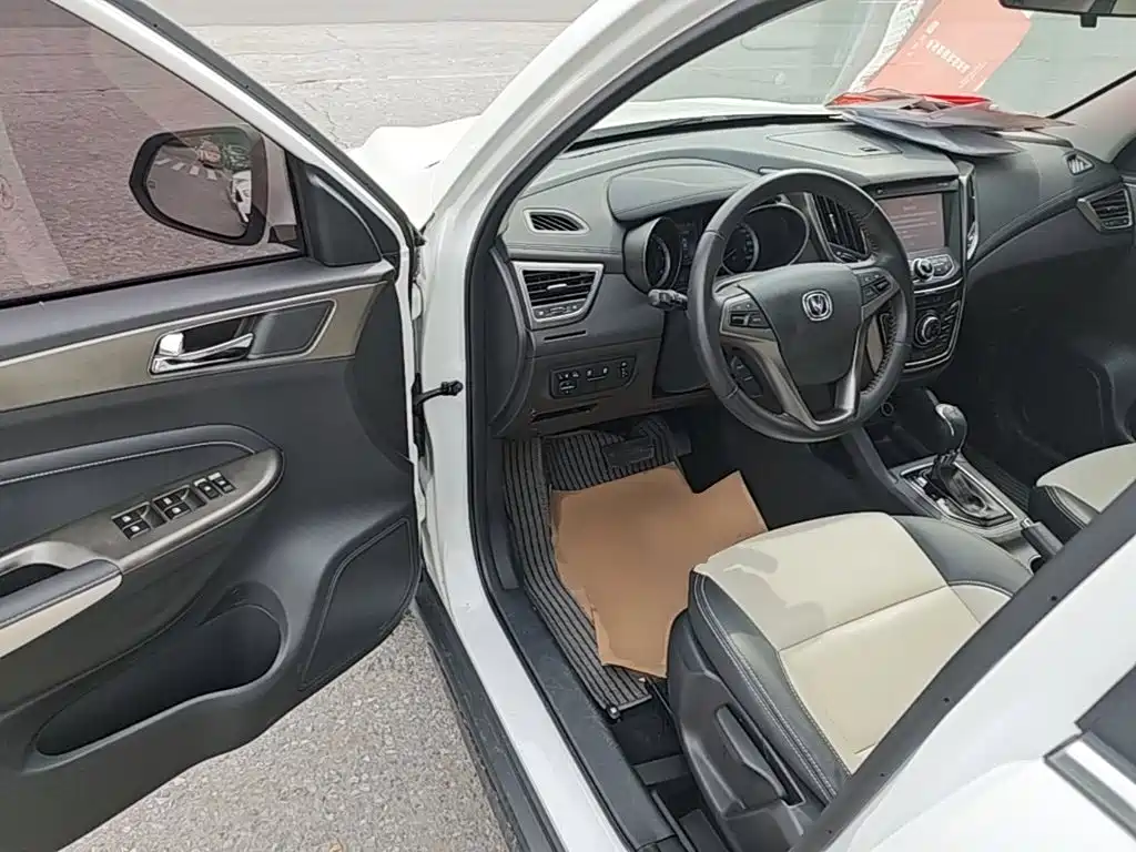 Changan CS35 — миниатюра 16