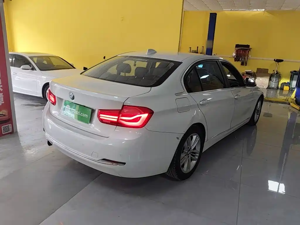 BMW 3 Series — миниатюра 7