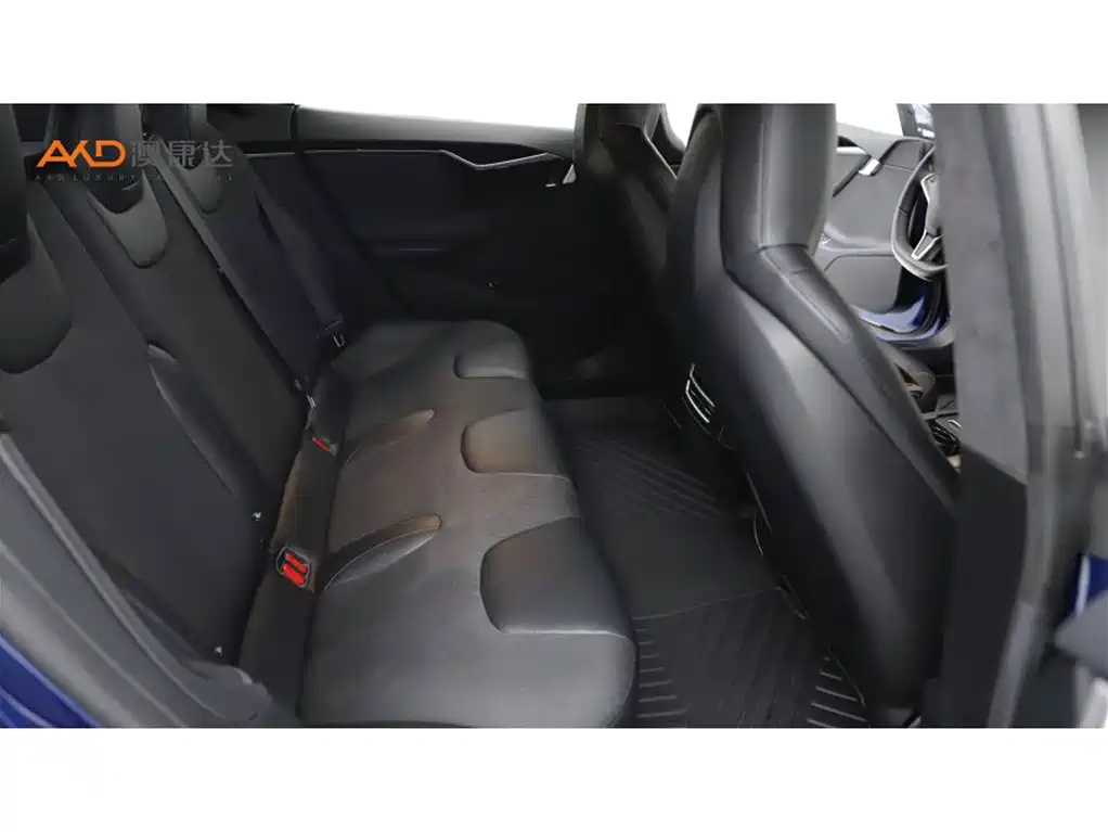 Tesla Model S — миниатюра 8