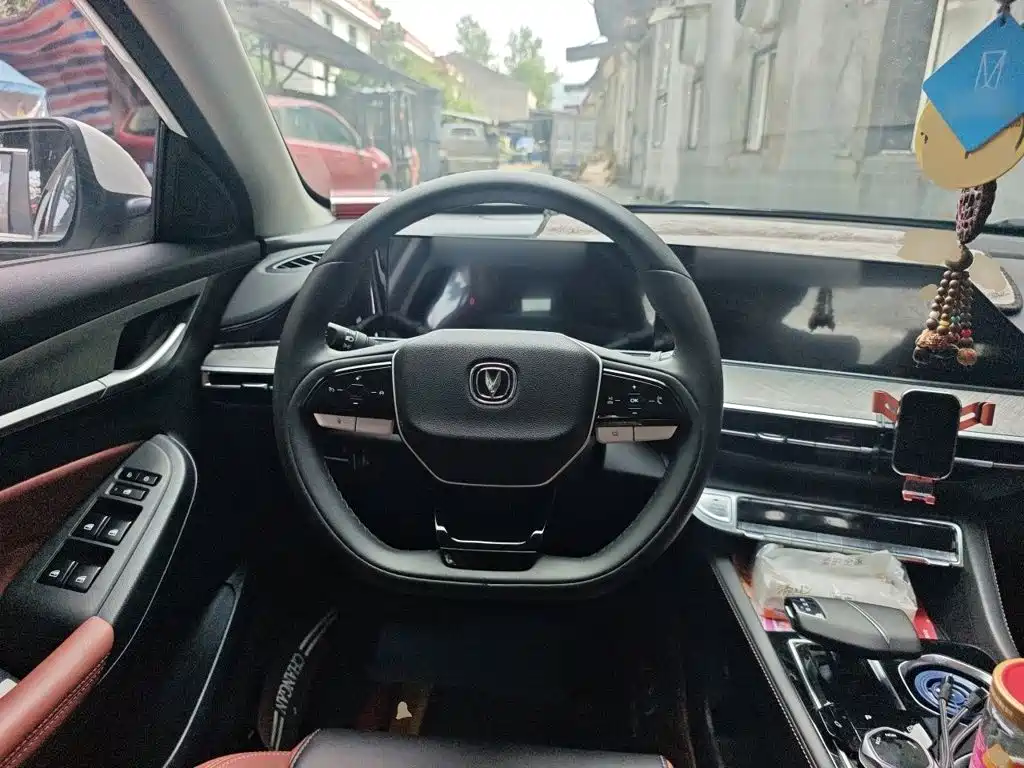 Changan Eado — миниатюра 3