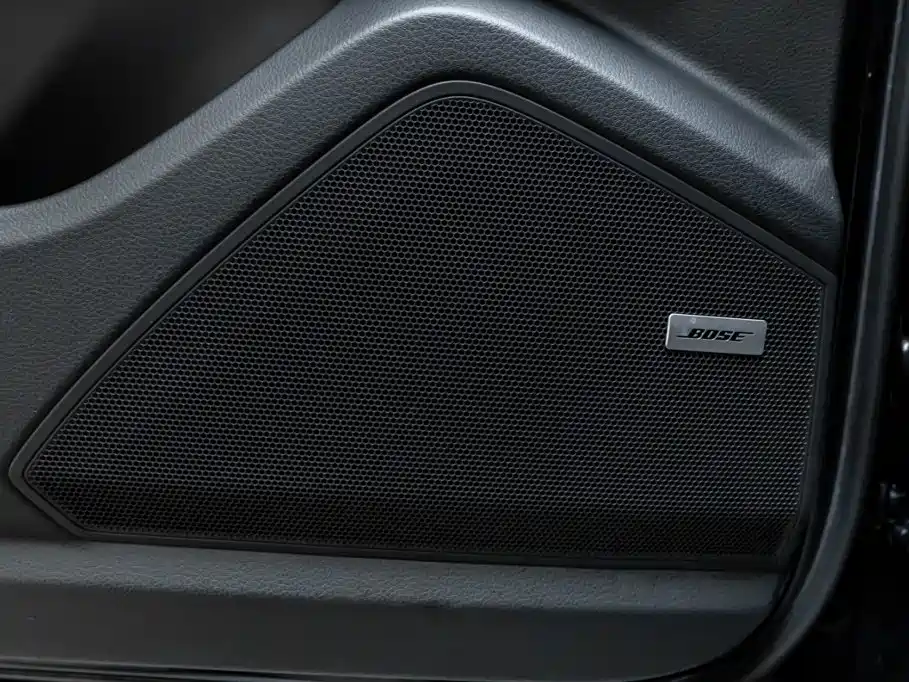 Porsche Cayenne — миниатюра 26