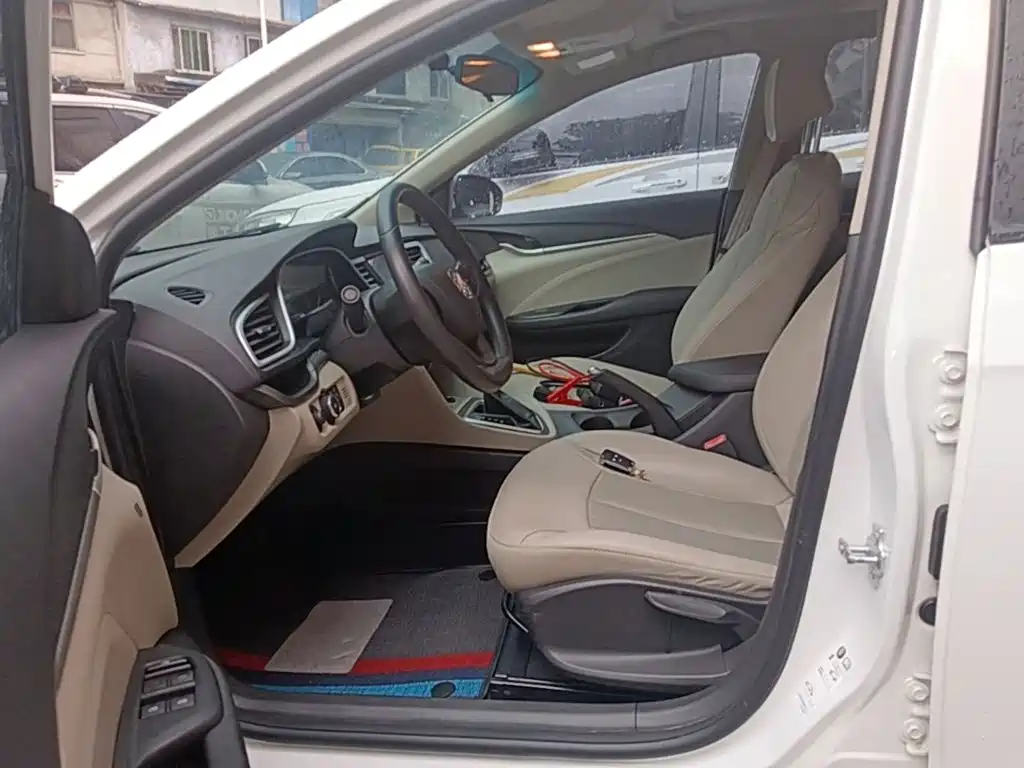 Buick Excelle — миниатюра 15