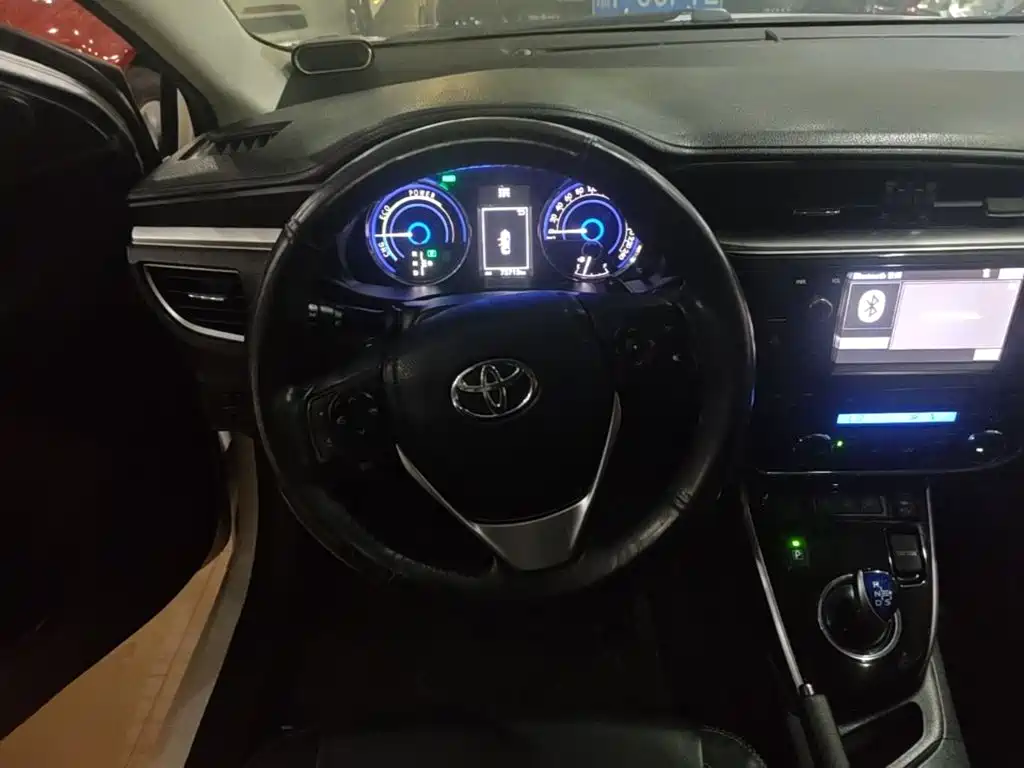 Toyota Corolla — миниатюра 11